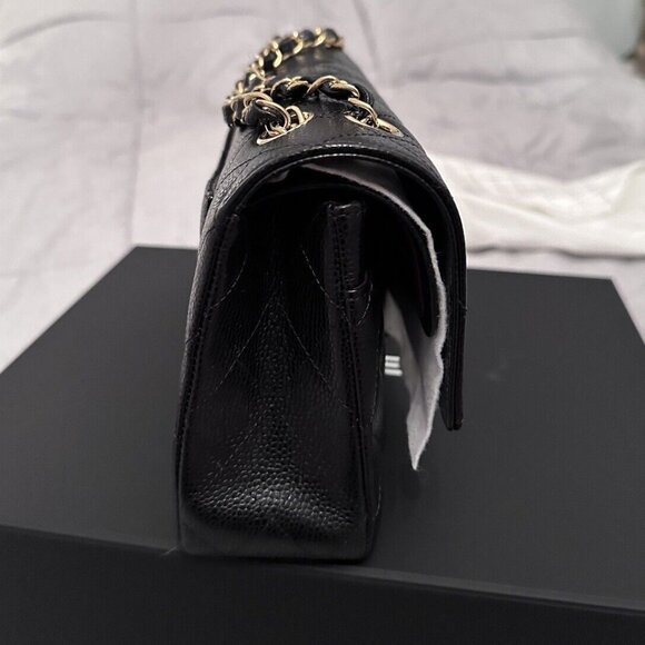 CHANEL Double Flap Classic Jumbo Caviar Gold hardware - Picture 8 of 16